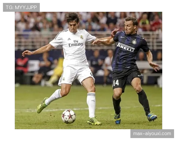 B费 vs 罗德里：中场控场能力与战术作用差异